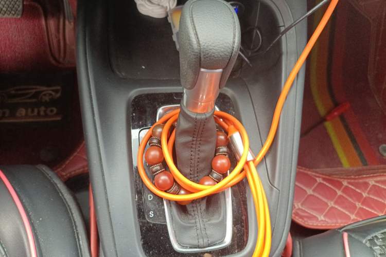 Used Honda Vezel 2023 1.5L CVT Elite Edition Gear Lever