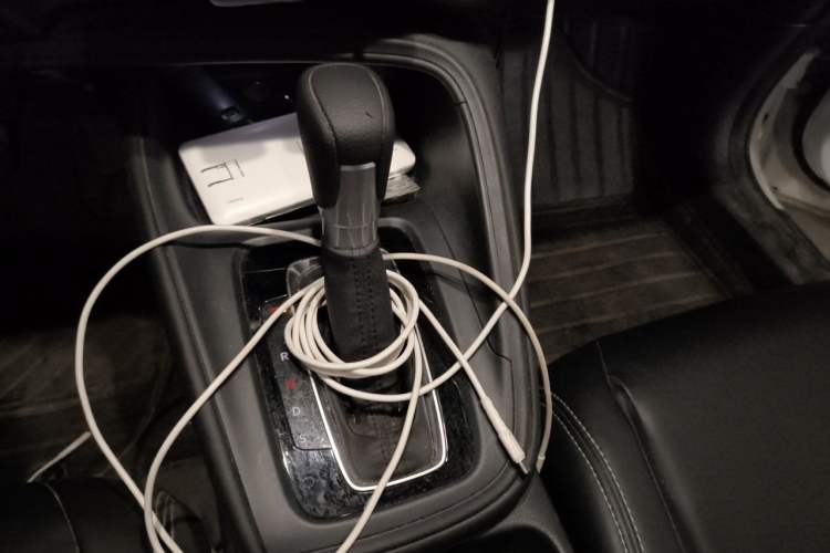 Used Honda Vezel 2023 1.5L CVT Elite Edition Gear Lever