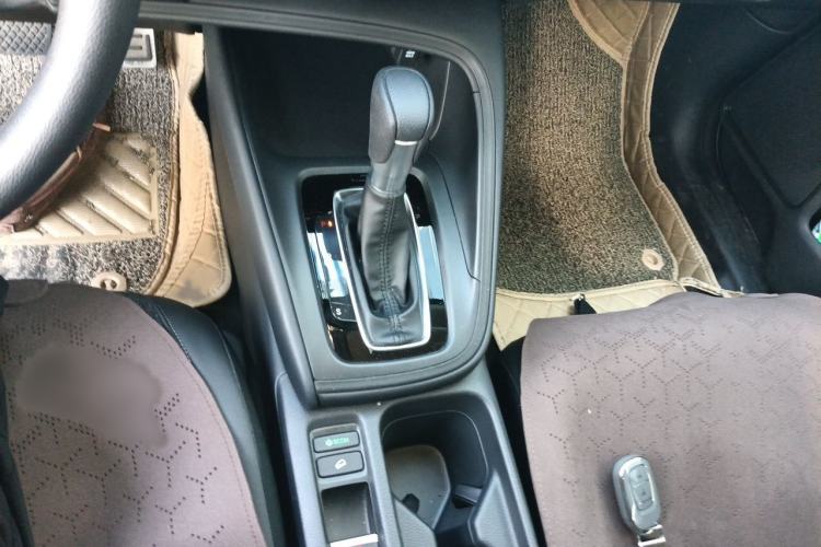 Used Honda Vezel 2023 1.5L CVT Tech Edition Gear Lever