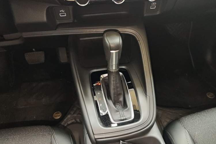 Used Honda Vezel 2023 1.5L CVT Tech Edition Gear Lever