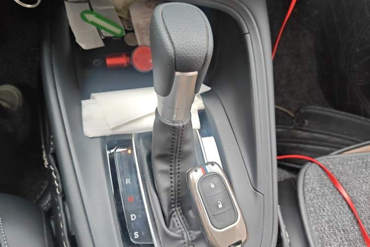 Used Honda Vezel 2023 1.5L CVT Tech Edition Gear Lever