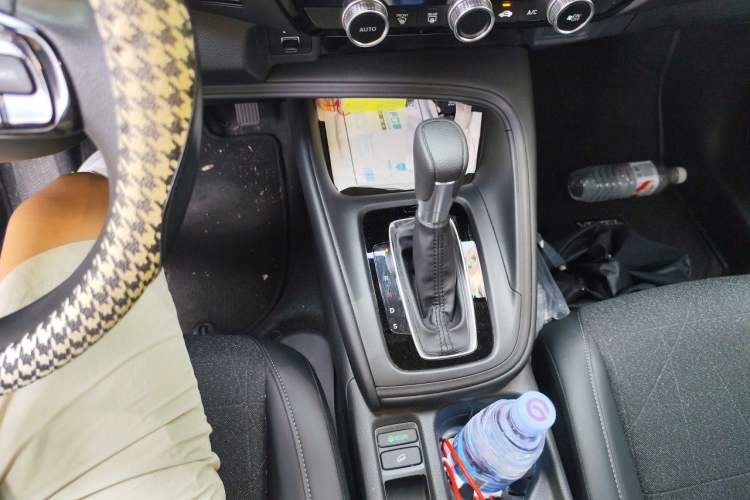 Used Honda Vezel 2023 1.5L CVT Tech Edition Gear Lever