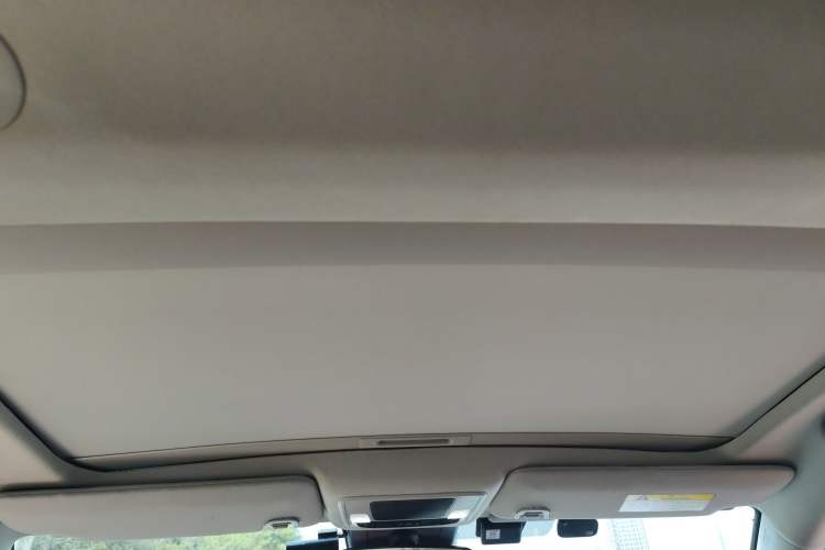 Used Honda Vezel 2023 1.5L CVT Tech Edition Headliner