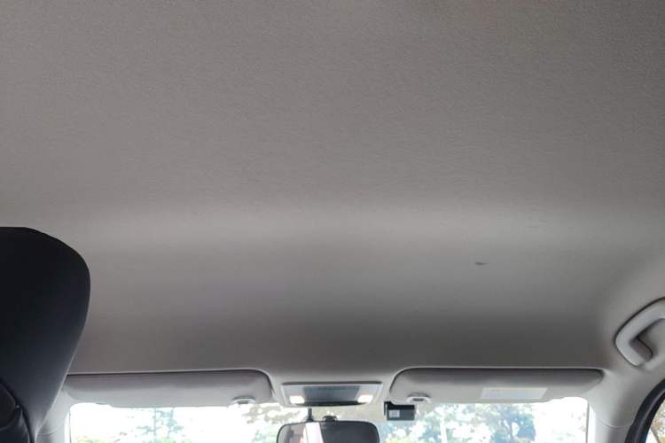 Used Honda Vezel 2023 1.5L CVT Elite Edition Headliner