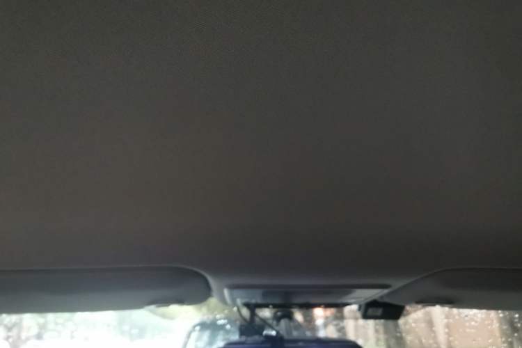 Used Honda Vezel 2023 1.5L CVT Elite Edition Headliner