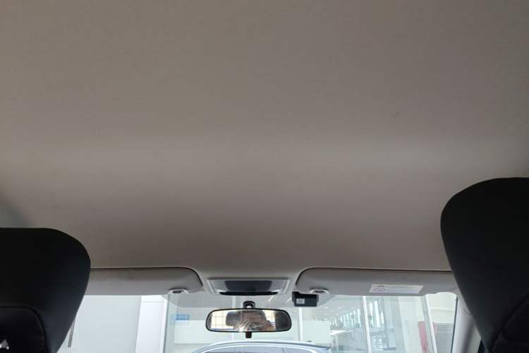 Used Honda Vezel 2023 1.5L CVT Elite Edition Headliner