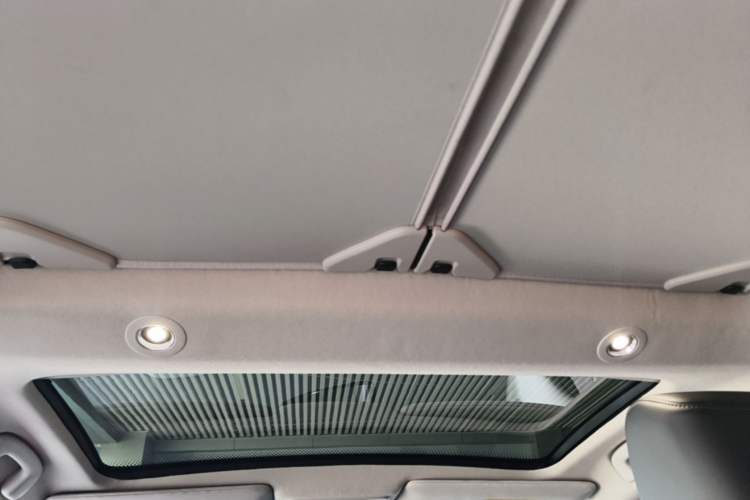 Used Honda Vezel 2023 1.5L CVT Tech Edition Headliner