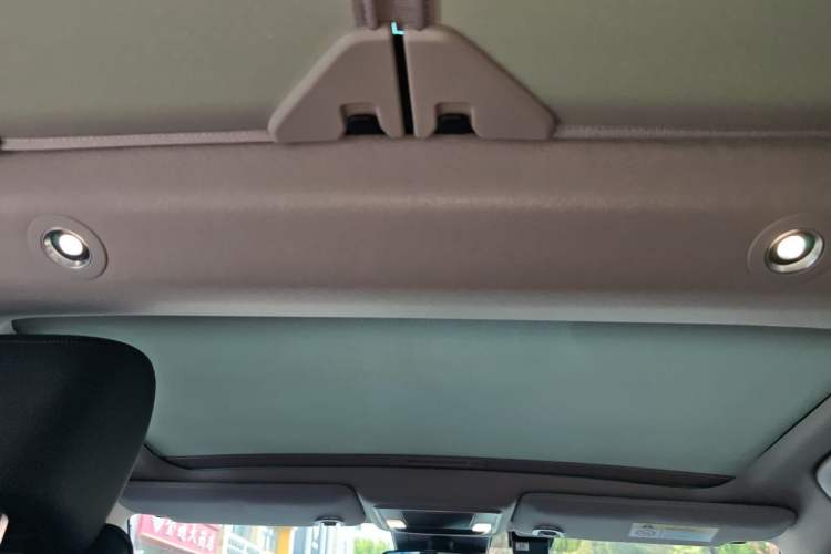 Used Honda Vezel 2023 1.5L CVT Tech Edition Headliner