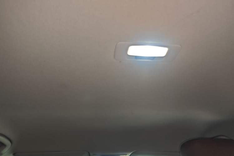 Used Honda Vezel 2023 1.5L CVT Elite Edition Headliner