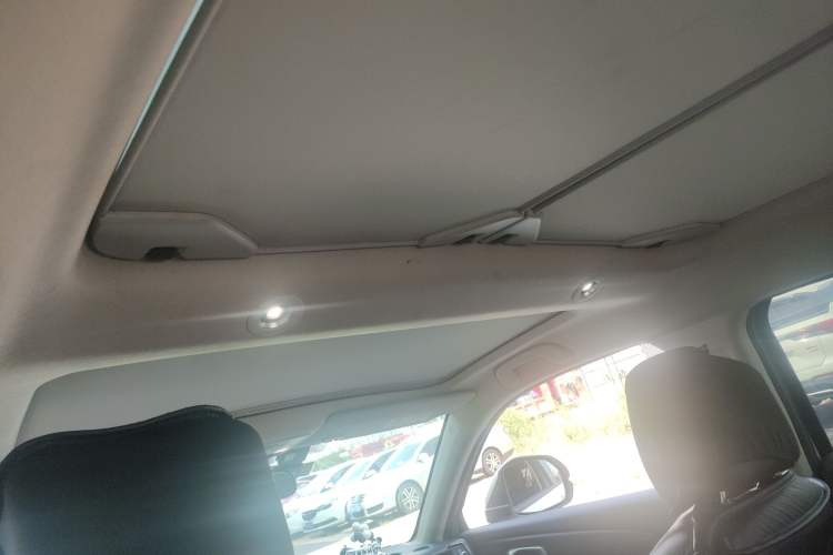 Used Honda Vezel 2023 1.5L CVT Pioneer Edition Headliner