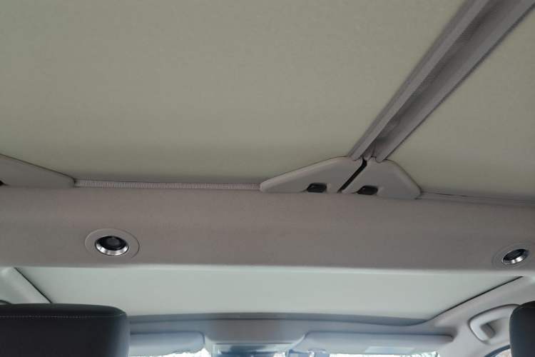 Used Honda Vezel 2023 1.5L CVT Tech Edition Headliner