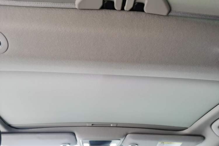 Used Honda Vezel 2023 1.5L CVT Pioneer Edition Headliner