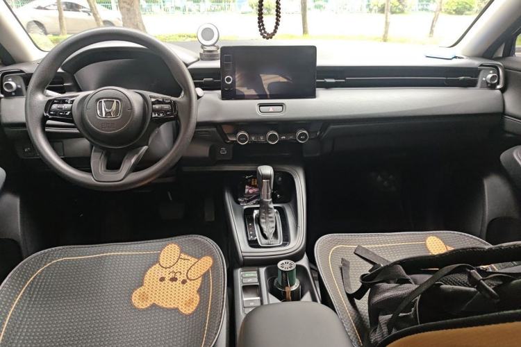 Used Honda Vezel 2023 1.5L CVT Tech Edition Interior 2