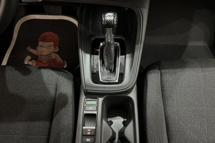 Used Honda Vezel 2023 1.5L CVT Elite Edition Interior 2