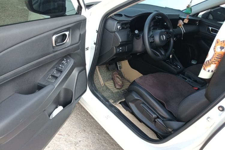 Used Honda Vezel 2023 1.5L CVT Tech Edition Interior 3