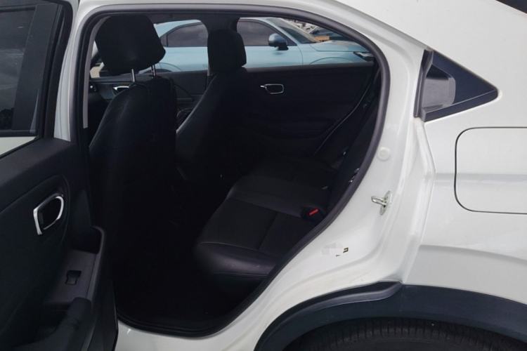 Used Honda Vezel 2023 1.5L CVT Elite Edition Interior 4
