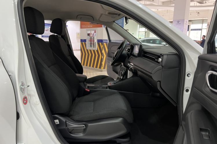 Used Honda Vezel 2023 1.5L CVT Elite Edition Interior 4