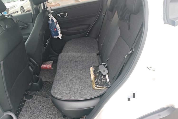 Used Honda Vezel 2023 1.5L CVT Tech Edition Interior 4