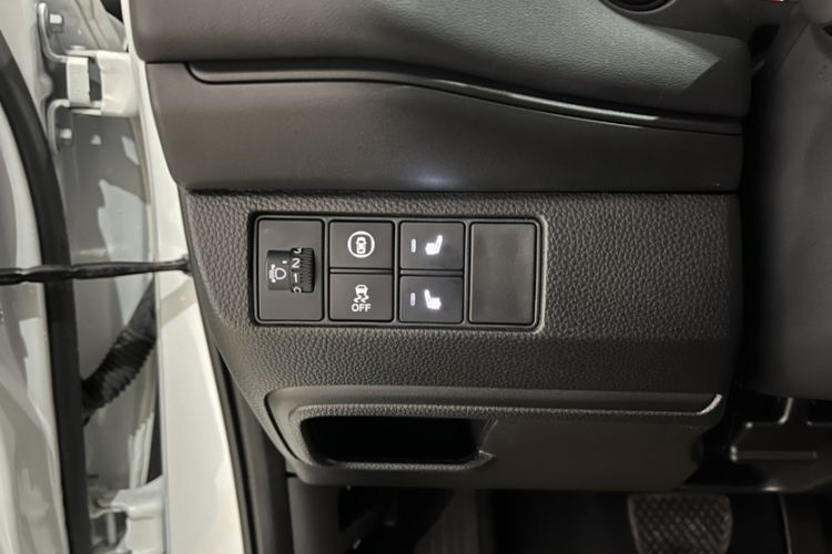 Used Honda Vezel 2023 1.5L CVT Tech Edition Interior 8