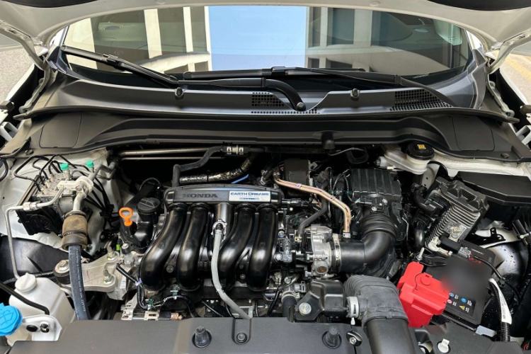Used Honda Vezel 2023 1.5L CVT Elite Edition Interior 8