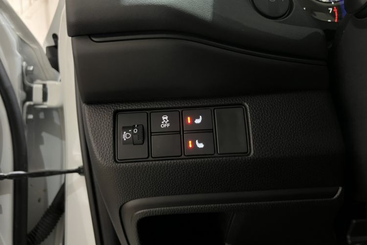 Used Honda Vezel 2023 1.5L CVT Elite Edition Interior 8