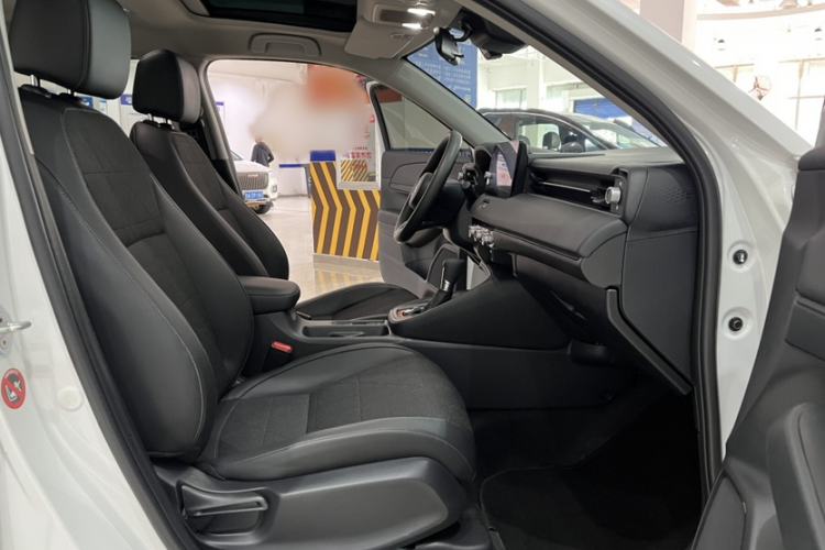 Used Honda Vezel 2023 1.5L CVT Tech Edition Interior 9