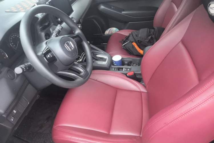 Used Honda Vezel 2023 1.5L CVT Elite Edition Left Front Seat