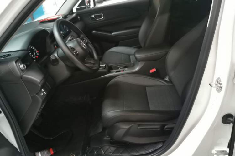 Used Honda Vezel 2023 1.5L CVT Tech Edition Left Front Seat