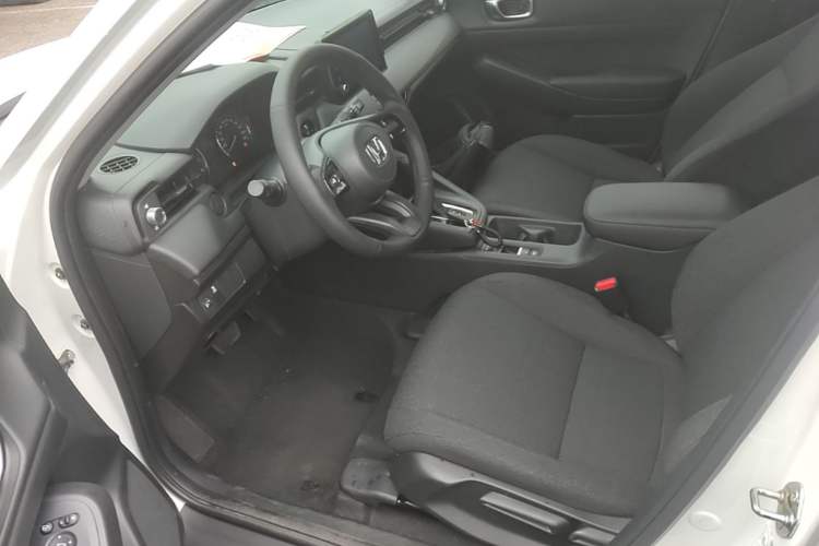 Used Honda Vezel 2023 1.5L CVT Elite Edition Left Front Seat