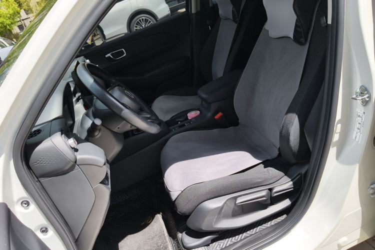 Used Honda Vezel 2023 1.5L CVT Elite Edition Left Front Seat