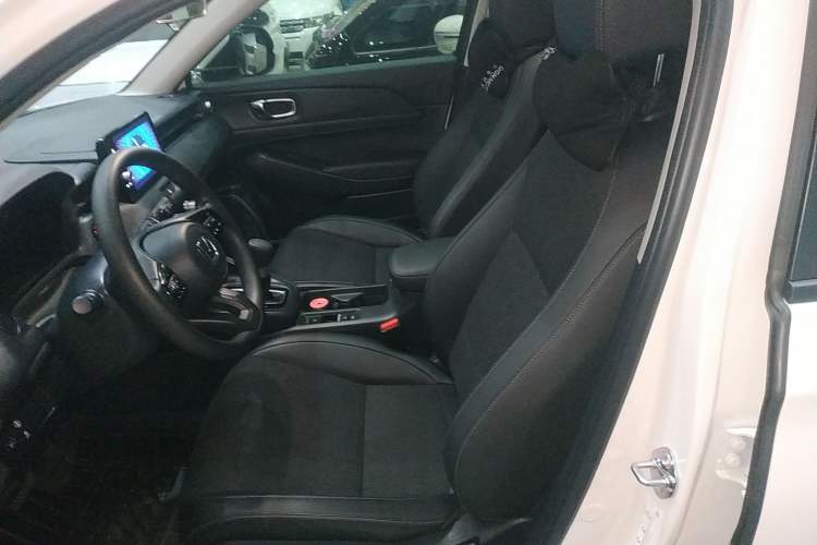 Used Honda Vezel 2023 1.5L CVT Pioneer Edition Left Front Seat
