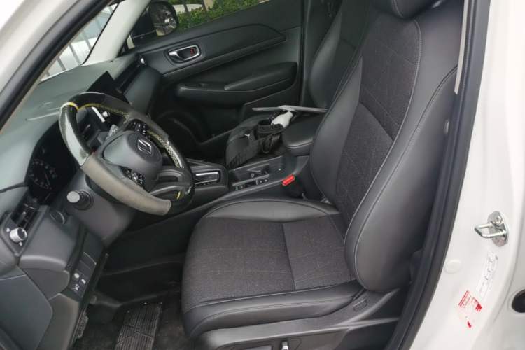 Used Honda Vezel 2023 1.5L CVT Pioneer Edition Left Front Seat