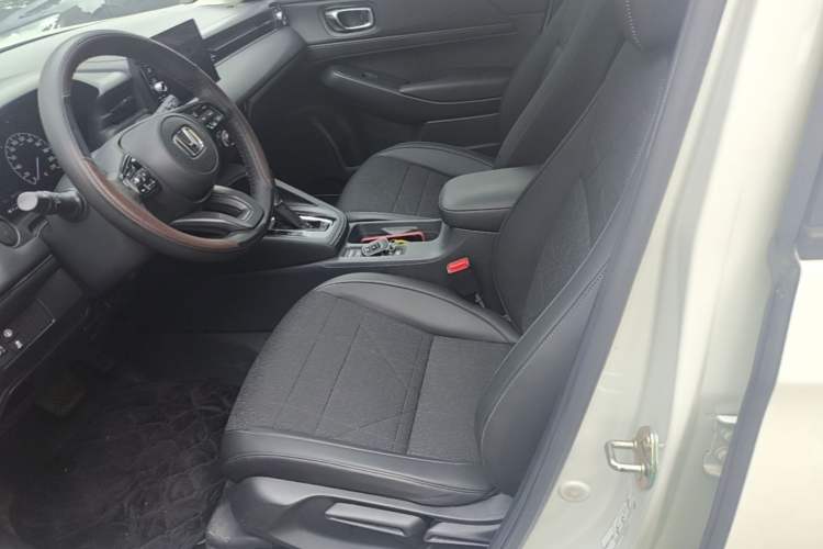 Used Honda Vezel 2023 1.5L CVT Tech Edition Left Front Seat