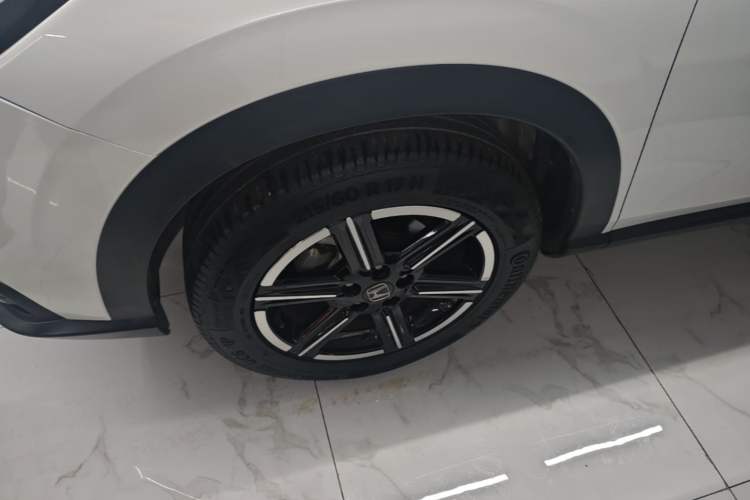 Used Honda Vezel 2023 1.5L CVT Elite Edition Left Front Wheel Hub