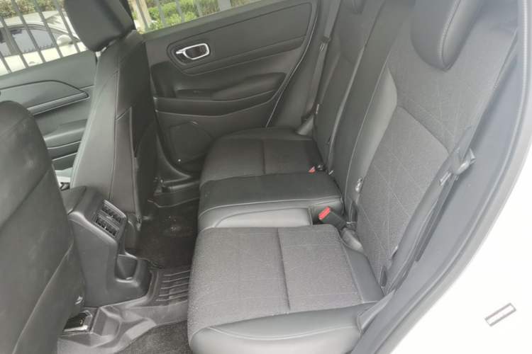 Used Honda Vezel 2023 1.5L CVT Pioneer Edition Left Rear Seat