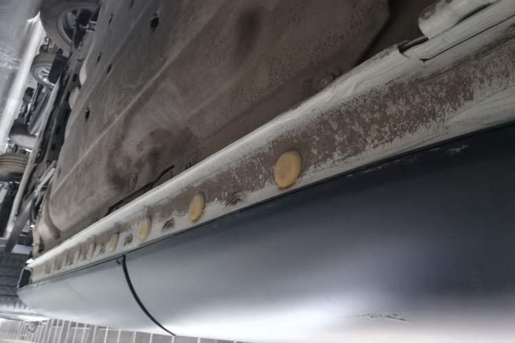 Used Honda Vezel 2023 1.5L CVT Elite Edition Left Side Sill