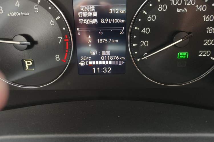 Used Honda Vezel 2023 1.5L CVT Elite Edition Odometer Close Up