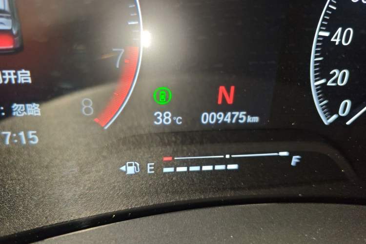 Used Honda Vezel 2023 1.5L CVT Tech Edition Odometer Close Up