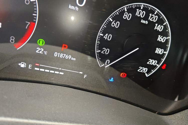 Used Honda Vezel 2023 1.5L CVT Tech Edition Odometer Close Up