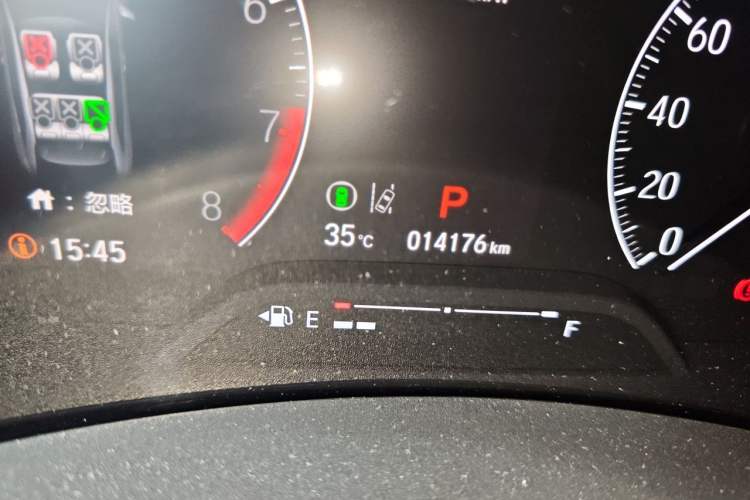Used Honda Vezel 2023 1.5L CVT Tech Edition Odometer Close Up
