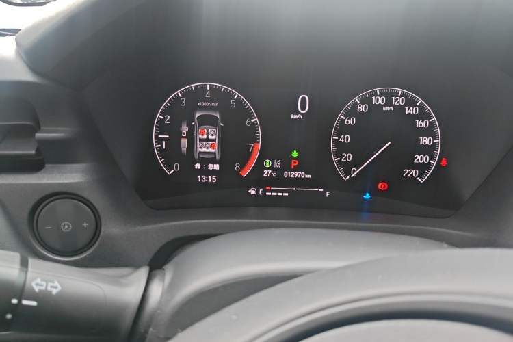 Used Honda Vezel 2023 1.5L CVT Tech Edition Odometer Close Up