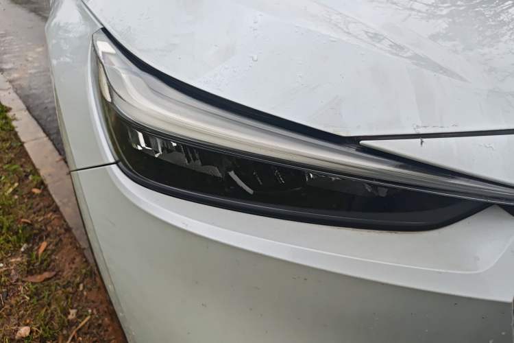 Used Honda Vezel 2023 1.5L CVT Elite Edition Right Front Headlight