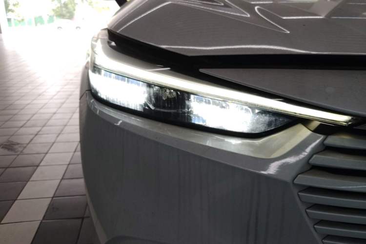 Used Honda Vezel 2023 1.5L CVT Tech Edition Right Front Headlight