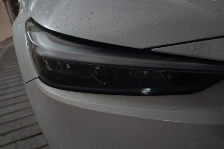 Used Honda Vezel 2023 1.5L CVT Elite Edition Right Front Headlight