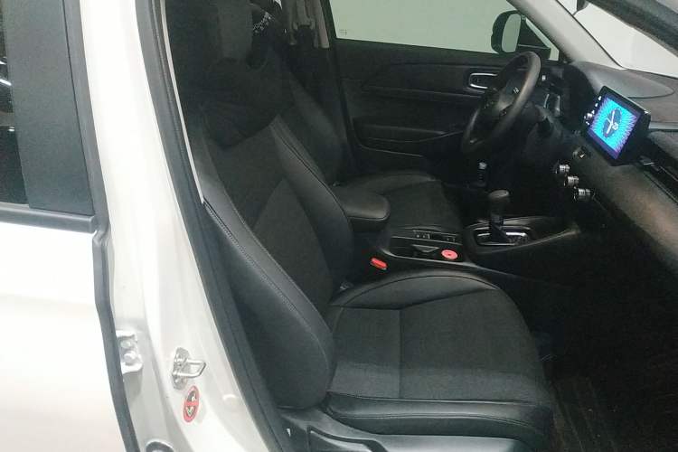 Used Honda Vezel 2023 1.5L CVT Pioneer Edition Right Front Seat