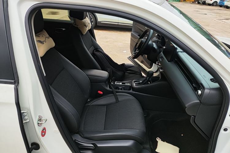 Used Honda Vezel 2023 1.5L CVT Tech Edition Right Front Seat
