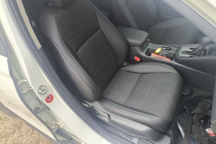 Used Honda Vezel 2023 1.5L CVT Tech Edition Right Front Seat