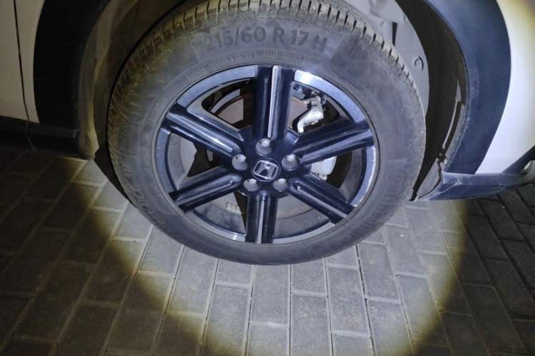 Used Honda Vezel 2023 1.5L CVT Elite Edition Right Front Wheel Hub