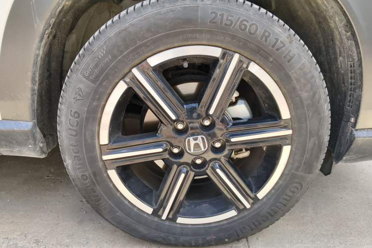 Used Honda Vezel 2023 1.5L CVT Elite Edition Right Front Wheel Hub