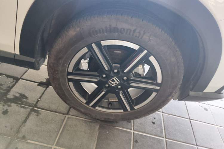 Used Honda Vezel 2023 1.5L CVT Tech Edition Right Front Wheel Hub